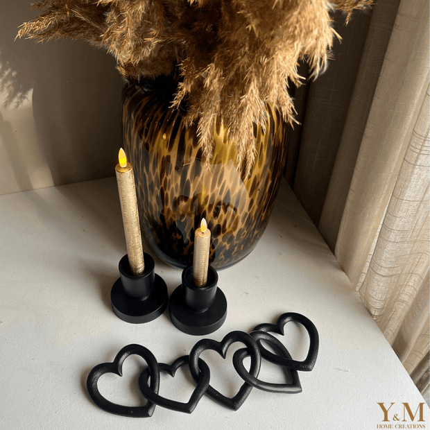 Vase The World Design Metalen Ornament Hart Ketting Zwart - Alles is Liefde - Shop bij Y&M Home Creations