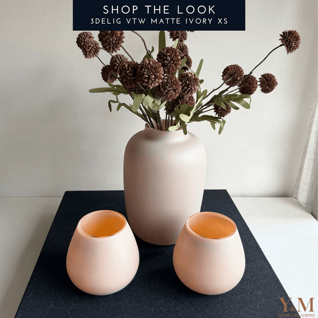 Ontdek de Matte Ivory windlichten & vazen van Vase The World. Gemaakt van zwaar glas, met matte afwerking. Stijlvol in elk interieur!