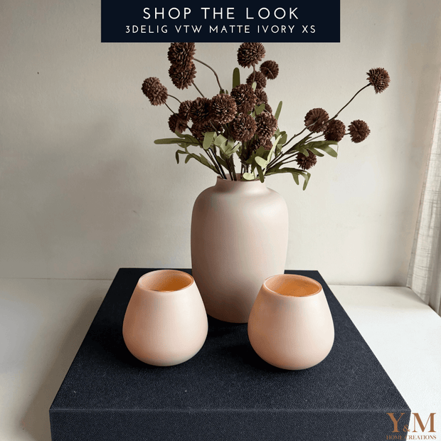 Ontdek de Matte Ivory windlichten & vazen van Vase The World. Gemaakt van zwaar glas, met matte afwerking. Stijlvol in elk interieur!