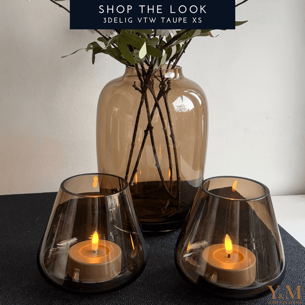 Ontdek VTW Rookglas Taupe XS Shop The Look (3-delig). Rookglazen Artic vaas & Tasman windlichten van Vase The World: luxe, trendy en betaalbare woonaccessoires.