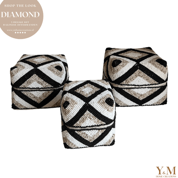 SHOP THE LOOK DIAMOND  -3 Mooie decoratieve Balinese offermanden met kraaltjes. Handgemaakte van 100% natuurlijke materialen, Bamboe, kraaltjes & hout. Zet deze manden in jouw vakkenkst, op je sidetable, dressoir.
