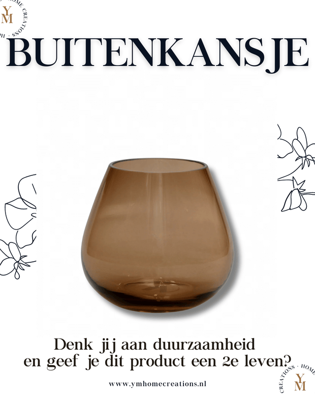 BUITENKANSJE Tasman Rookglas Windlicht Taupe XS. Koop direct jouw favoriete rookglas waxinelichthouder MET KORTING en je bent verzekerd van een windlicht die overal zal schitteren!