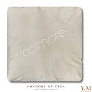 Champagne | Amandel Velvet | Fluweel CO 50x50 Luxe Sierkussens Mooie luxe sierkussens van het mooie merk Colmore by Diga, die heel goed passen op jouw bank / sofa maar ook op bed. “Style je (lounge) bank, bed helemaal af met onze prachtige luxe kussens!”