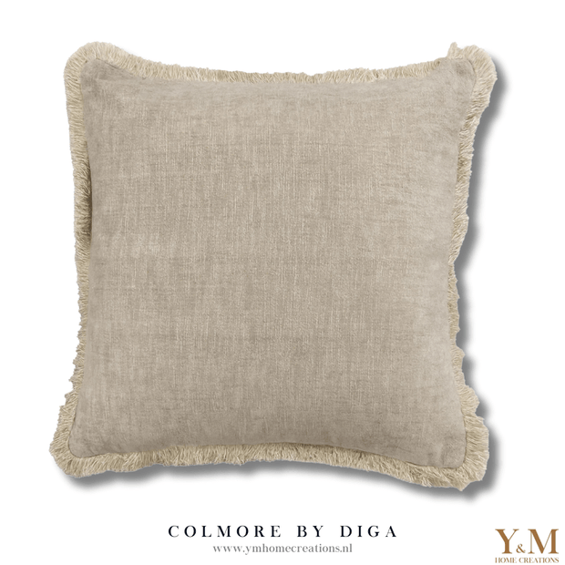 Luxe Linnenlook Sierkussen Beige | Licht Taupe (Cushion MAEVE). Ontdek de stijlvolle charme van onze luxe linnenlook sierkussens van het exclusieve merk Colmore by Diga.  Shop by Y&M Home Creations