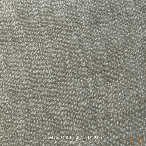 Luxe Linnenlook Sierkussen Beige | Licht Taupe (Cushion MAEVE). Ontdek de stijlvolle charme van onze luxe linnenlook sierkussens van het exclusieve merk Colmore by Diga.  Shop by Y&M Home Creations
