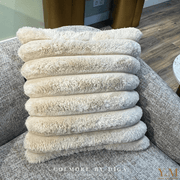 Rib Bont Cream Hazelnoot 50x50 Luxe Sierkussens Colmore by Diga, Past op jouw bank  sofa maar ook op bed. “Style je (lounge) bank, bed helemaal af met onze prachtige luxe kussens!”