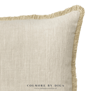 Luxe Linnenlook Sierkussen Cream | Sand (Cushion MAEVE). Ontdek de stijlvolle charme van onze luxe linnenlook sierkussens van het exclusieve merk Colmore by Diga.  Shop by Y&M Home Creations