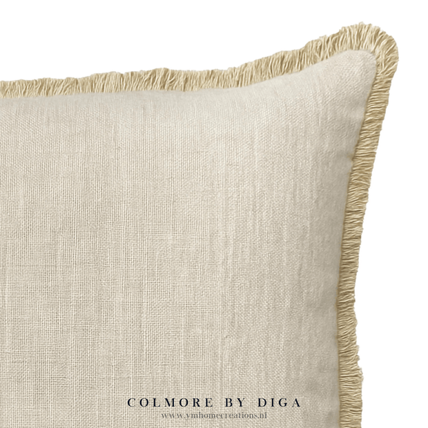 Luxe Linnenlook Sierkussen Cream | Sand (Cushion MAEVE). Ontdek de stijlvolle charme van onze luxe linnenlook sierkussens van het exclusieve merk Colmore by Diga.  Shop by Y&M Home Creations