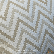 Luxe Design Sierkussen Warm Wit | Beige Wave van Colmore by Diga | Voor DE Interieurliefhebber. Stijlvol, zacht en perfect voor o.a. een chique interieur. Shop nu online by Y&M Home Creations