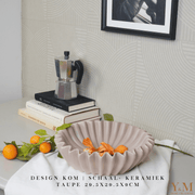 Taupe | Bruin Wave schaal, keramiek.  Prachtige waaier schaal | Kom. Vorm van een koffiefilter. Mooi als decoratie of voor praktisch gebruik: deze plissékom past altijd en in elk interieur!