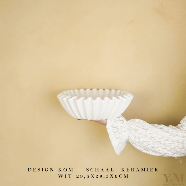 Wit Wave schaal, keramiek. Prachtige waaier schaal | Kom. Vorm van een koffiefilter. Mooi als decoratie of voor praktisch gebruik: deze plissékom past altijd en in elk interieur!