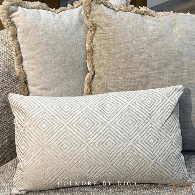 Luxe Design Sierkussen van Colmore by Diga | Voor DE Interieurliefhebber. Stijlvol, zacht en perfect voor o.a. een chique interieur. Shop nu online bij Y&M Home Creations