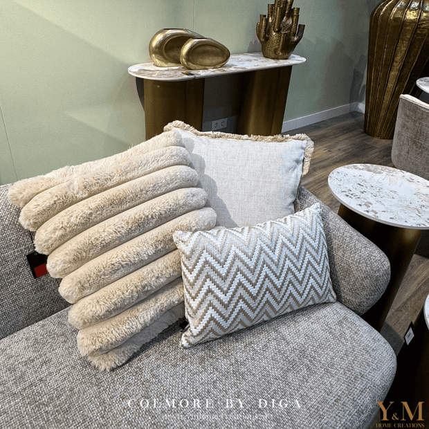 Luxe Design Sierkussen van Colmore by Diga | Voor DE Interieurliefhebber. Stijlvol, zacht en perfect voor o.a. een chique interieur. Shop nu online bij Y&M Home Creations