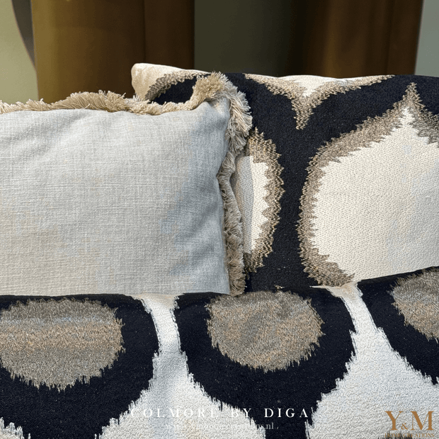 Luxe Design Sierkussen van Colmore by Diga | Voor DE Interieurliefhebber. Stijlvol, zacht en perfect voor o.a. een chique interieur. Shop nu online bij Y&M Home Creations