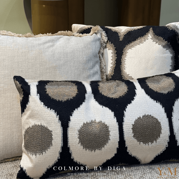 Luxe Design Sierkussen van Colmore by Diga | Voor DE Interieurliefhebber. Stijlvol, zacht en perfect voor o.a. een chique interieur. Shop nu online bij Y&M Home Creations