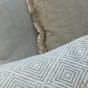 Luxe Design Sierkussen van Colmore by Diga | Voor DE Interieurliefhebber. Stijlvol, zacht en perfect voor o.a. een chique interieur. Shop nu online bij Y&M Home Creations