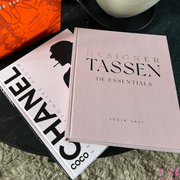 Ontdek het luxe tafelboek Coco Chanel  - Designer Tassen (NL) voor Interieurliefhebber. Inspirerend, stijlvol en perfect voor een chic interieur.