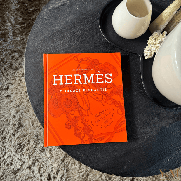 Ontdek het Hermès tafelboek bij Interieurliefhebber. Luxe inspiratieboek vol mode, design en elegantie. Perfect voor salontafel of dressoir.