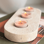 MOOISA Travertine Waxinelichthouder 3 Stuks op 1 Plateau. Prachtige toevoeging aan jouw interieur. Supermooi, elegant, stoer & luxe Kandelaar, gemaakt uit mooi natuurlijk massief beige, crème travertijn. TREND VAN NU