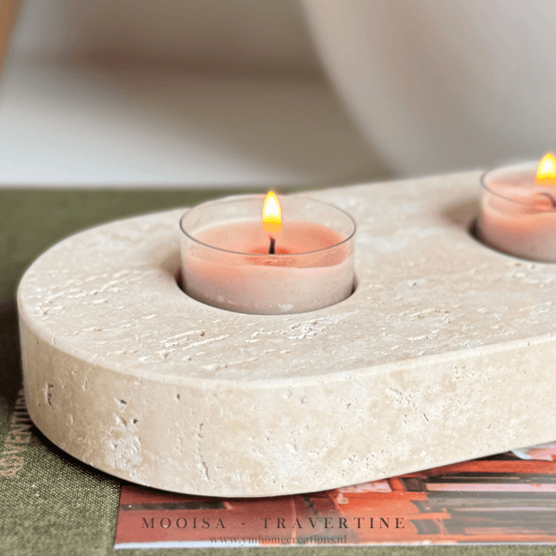 MOOISA Travertine Waxinelichthouder 3 Stuks op 1 Plateau. Prachtige toevoeging aan jouw interieur. Supermooi, elegant, stoer & luxe Kandelaar, gemaakt uit mooi natuurlijk massief beige, crème travertijn. TREND VAN NU