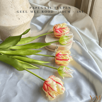 Hoog kwaliteit kunst Papegaai Tulpen bosje van 5st. 40cm, Geel met rood en wat groen. Maak jouw vaas compleet met mooie Real Touch Parot (Tulips). Zijden | Kunst bloemen. Shop bij Y&M Home Creations