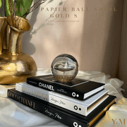 Presse Papier Ball  Swirl S - J-LINE Bubbels Gold. Een Trend van nú & een echte eyecatcher in huis. Decoratieve bal | bol voor in vele interieurs 