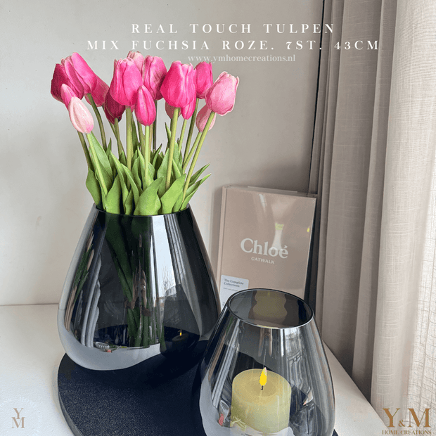 Hoog kwaliteit kunst Zijden Real Touch Tulpen 7st. 43cm, Fuchsia Roze. Maak jouw vaas compleet met mooie Real Touch Tulpen (Tulips). Zijden | Kunst bloemen. Shop bij Y&M Home Creations