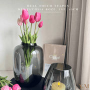 Hoog kwaliteit kunst Zijden Real Touch Tulpen 7st. 43cm, Fuchsia Roze. Maak jouw vaas compleet met mooie Real Touch Tulpen (Tulips). Zijden | Kunst bloemen. Shop bij Y&M Home Creations