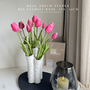 Hoog kwaliteit kunst Zijden Real Touch Tulpen 7st. 43cm, Fuchsia Roze. Maak jouw vaas compleet met mooie Real Touch Tulpen (Tulips). Zijden | Kunst bloemen. Shop bij Y&M Home Creations