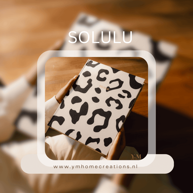 SOLULU - Leopard Opbergboek (L) - Beige met zwarte Luipaard print - met de uitstraling van een écht koffietafelboek! Perfect voor in een serene (Japandi) woonstijl.