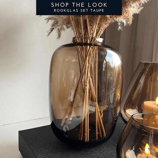 Vase The World Artic Taupe Rookglas S - Koop het bij Y&M Home Creations – Eric Kuster – Hotel Chique stijl –  Botanische inrichting - Luxe Wonen - Stoer wonen - Vintage wonen Trendy - Luxe  – Smokey glas
