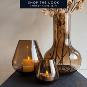 Shop The Look Smokey Taupe Rookglas Set SEIM - Rookglas taupe SEIM -Vaas – Tasman Windlicht XS & Tasman S. Deze gave Set wil je gewoon in huis hebben. Rookglas, Smokeyglas, Taupe