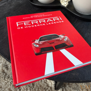 Ontdek het luxe tafelboek Ferrari – De Moderne Legende (NL) bij Interieurliefhebber. Prachtige fotografie, design en passie in één exclusieve uitgave.