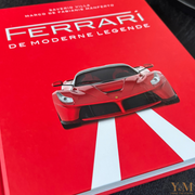 Ontdek het luxe tafelboek Ferrari – De Moderne Legende (NL) bij Interieurliefhebber. Prachtige fotografie, design en passie in één exclusieve uitgave.