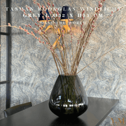 Vase The World Rookglas Windlicht Tasman Grey L (Oude XL) doorsnede 32cm, 33cm Hoog. Koop direct jouw favoriete rookglas waxinelichthouder - Eric Kuster Stijl en je bent verzekerd van een windlicht die overal zal schitteren!