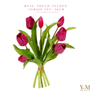 Hoog kwaliteit kunst Zijden Real Touch Tulpen 7st. 30cm, Cerise. Maak jouw vaas compleet met mooie Real Touch Tulpen (Tulips). Zijden | Kunst bloemen. Shop bij Y&M Home Creations