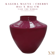 Kagera Mauve | Cherry | Cerise  - Vase The World - Shop bij Y&M  Deze unieke Pastel Vaas van het unieke merk Vase The World  is een mooi, luxe & exclusief item in elk interieur.