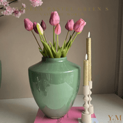 Tugela Pastel Vaas Green | Groen - Vase The World - Shop bij Y&M  Deze unieke Pastel Vaas van het unieke merk Vase The World  is een mooi, luxe & exclusief item in elk interieur.