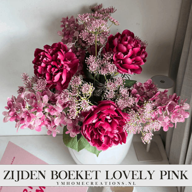 Zijden Boeket Lovely Pink met of zonder Ivory VTW Tugale vaas - Shop bij Y&M Home Creations. "Een stijlvolle, complete vaas met prachtig zijden bloemen, voor op een bijzondere plek!"