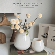 Zijden Tak PomPom Beige | Cream | Creme XS 52cm - Shop bij Y&M Home Creations Laat je interieur shinen met deze prachtige, stijlvolle zijden decoratie takken! 