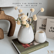 Zijden Tak PomPom Beige | Cream | Creme XS 52cm - Shop bij Y&M Home Creations Laat je interieur shinen met deze prachtige, stijlvolle zijden decoratie takken! 