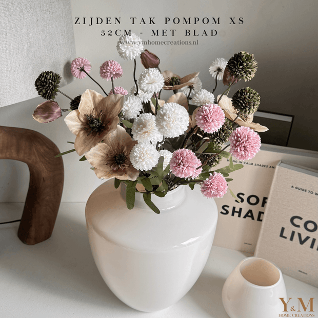Zijden Tak PomPom XS 52cm - Shop bij Y&M Home Creations Laat je interieur shinen met deze prachtige, stijlvolle zijden decoratie takken! 