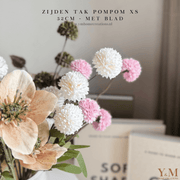 Zijden Tak PomPom XS 52cm - Shop bij Y&M Home Creations Laat je interieur shinen met deze prachtige, stijlvolle zijden decoratie takken! 