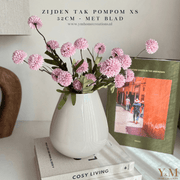 Zijden Tak PomPom Roze | Pink XS 52cm - Shop bij Y&M Home Creations Laat je interieur shinen met deze prachtige, stijlvolle zijden decoratie takken! 
