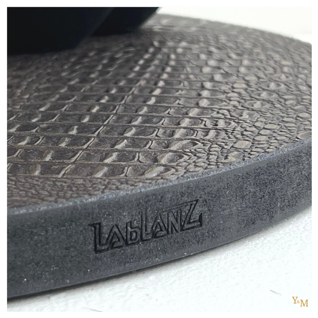 Exclusive, Luxe Croco Leer Tray zwart/ brons. Een echte eyecatcher in huis!” 40cm Rond. Stijl het af met luxe woonaccessoires te koop bij Y&M Home Creations