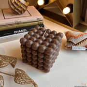 Design Bubble Blok Kaars Chocolade Bruin - Ravie Kaarsen - Shop ze bij Y&M Home Creations nú met Super Korting! - Cube Kaars – Balletjes kaars