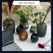 Vase the World Vaas Kara - Artic Rookglas Grey - Artic Satin Rookglas Vazen & Windlichten. Shop je bij  Y&M Home Creations - Hotel Chique - chic wonen - Luxe wonen